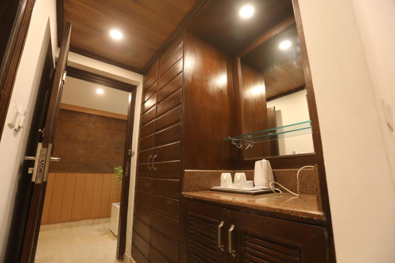 Milestone Inn & Spa 穆索里 外观 照片